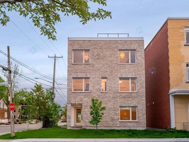 2061 18e Rue Photo de la propriété 1