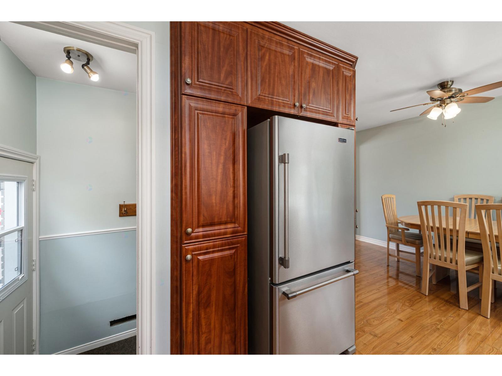 78 Rue Philippe Property Photo 9