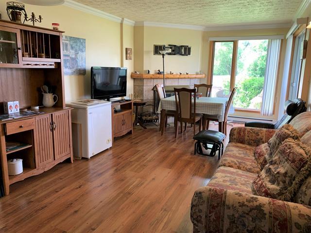 261 Rue Merry S., #d-101 Property Photo 2