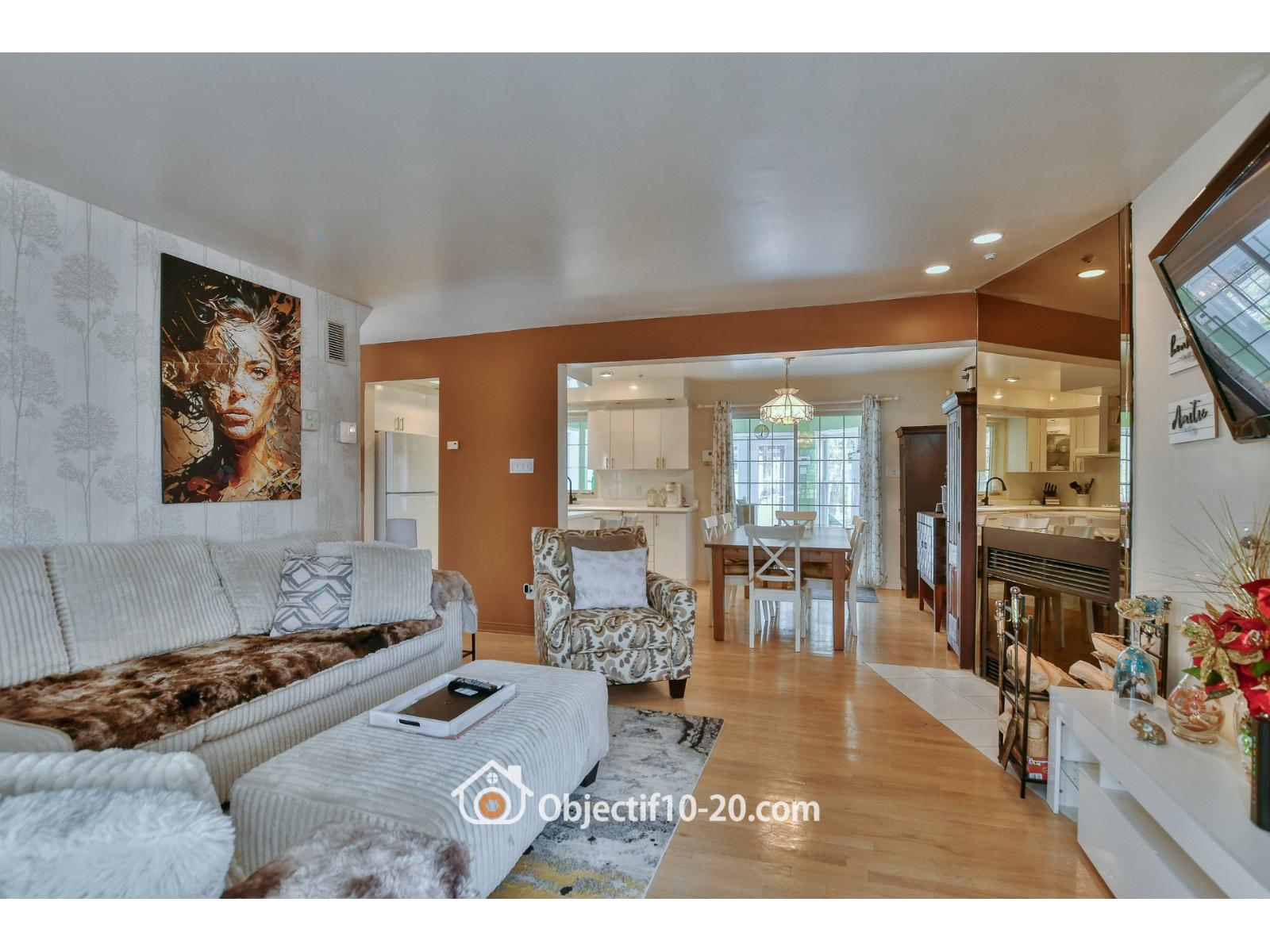129-131 Ch. Des Faucons Property Photo 8
