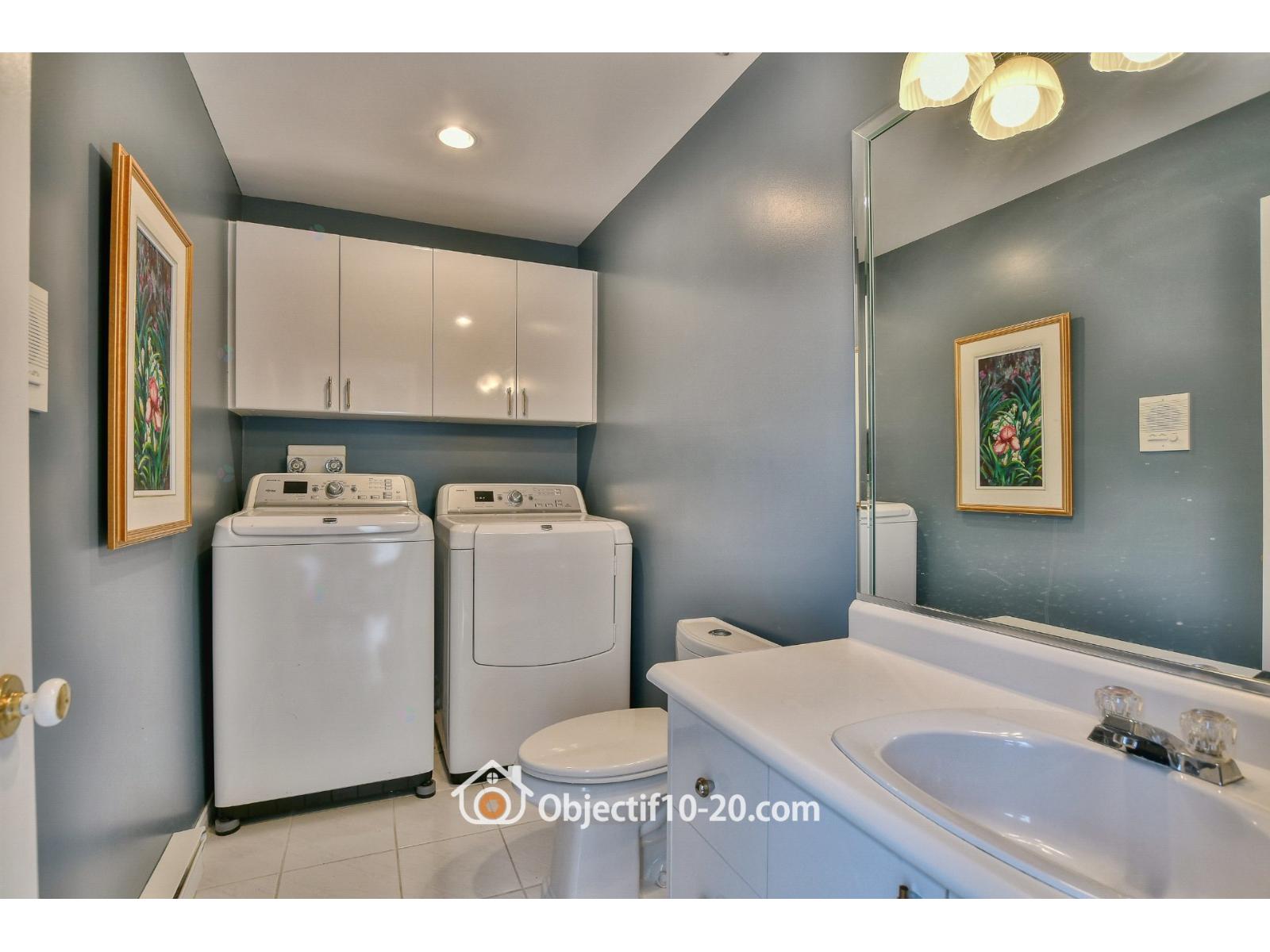 129-131 Ch. Des Faucons Property Photo 16