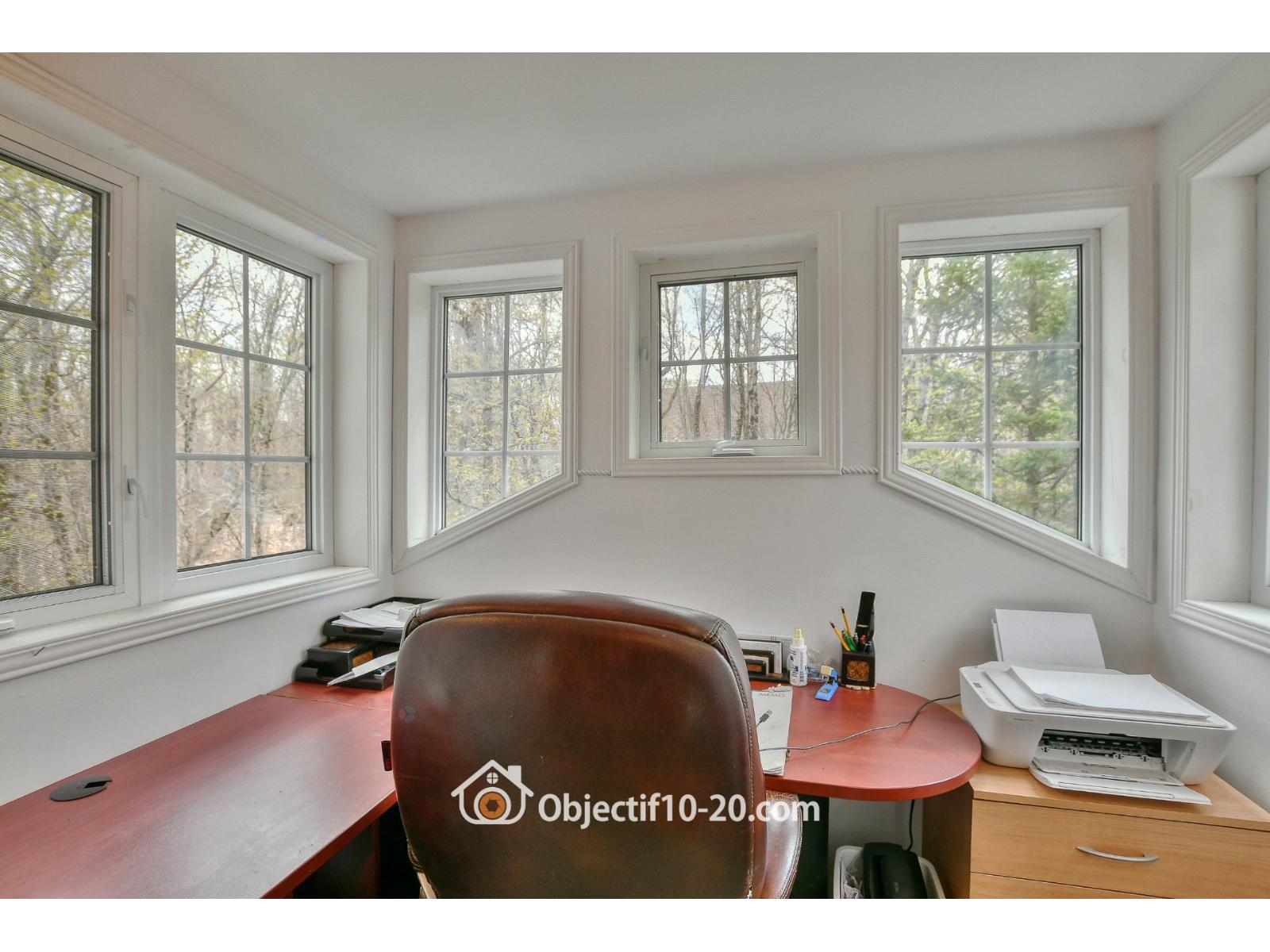 129-131 Ch. Des Faucons Property Photo 30