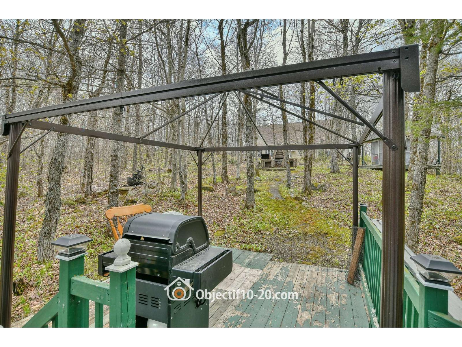 129-131 Ch. Des Faucons Property Photo 32