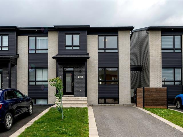 1626 Rue Napoléon-bisson Property Photo 1