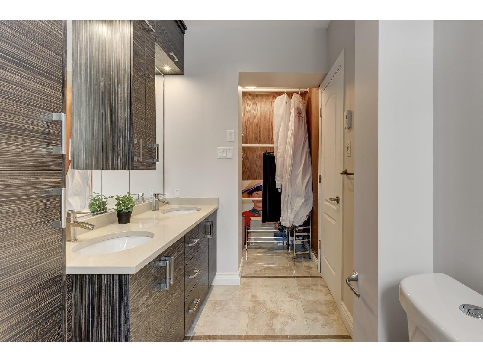 5549 Ch. Queen-mary, #14 Property Photo 12