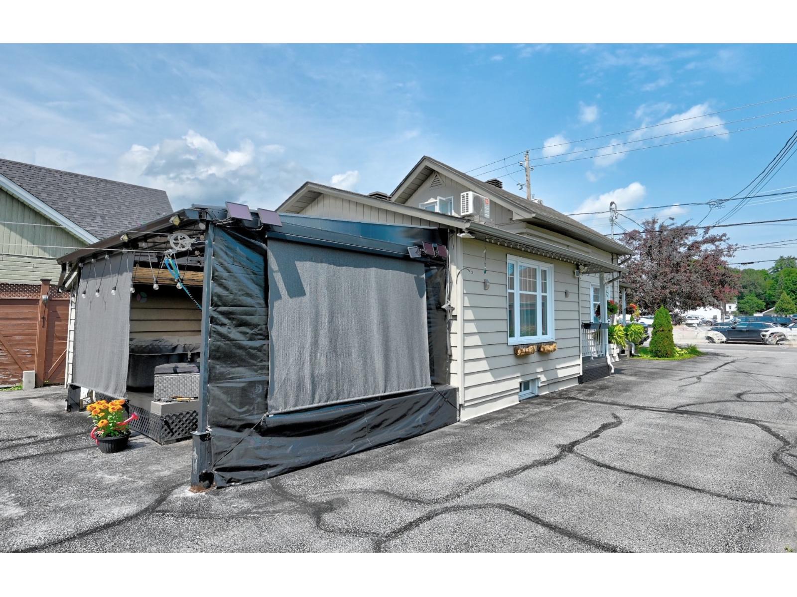 3495-3497 Rue Queen Property Photo 4