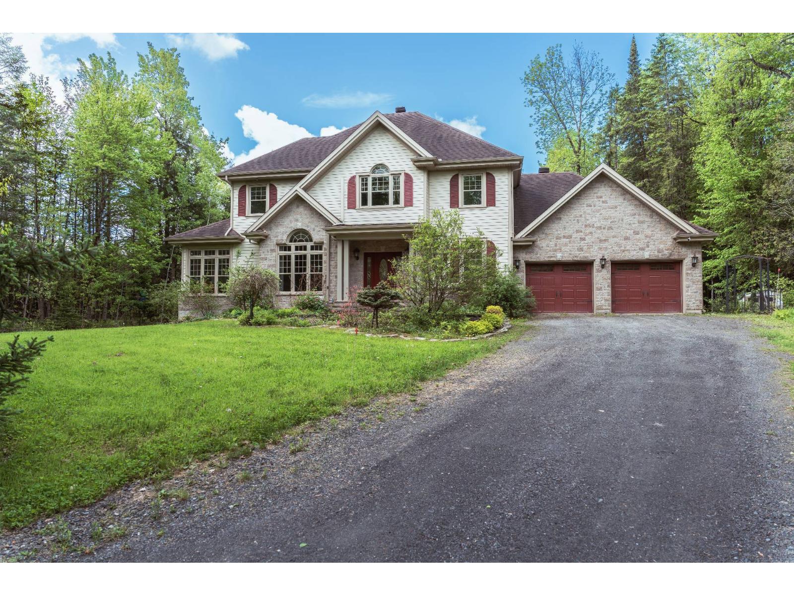 1 Ch. De La Baie-des-hérons Property Photo 1