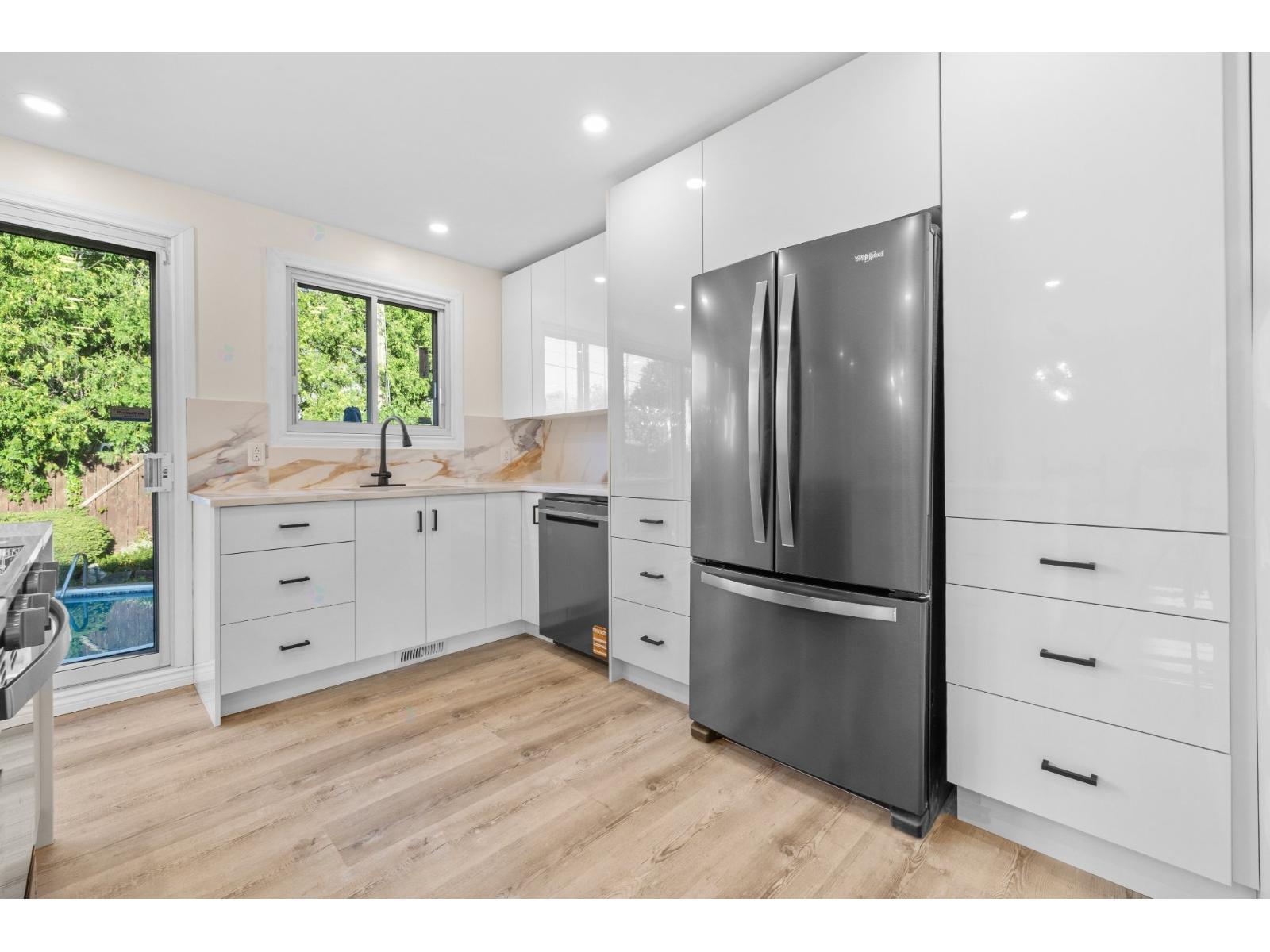 37 Rue Davignon Property Photo 2