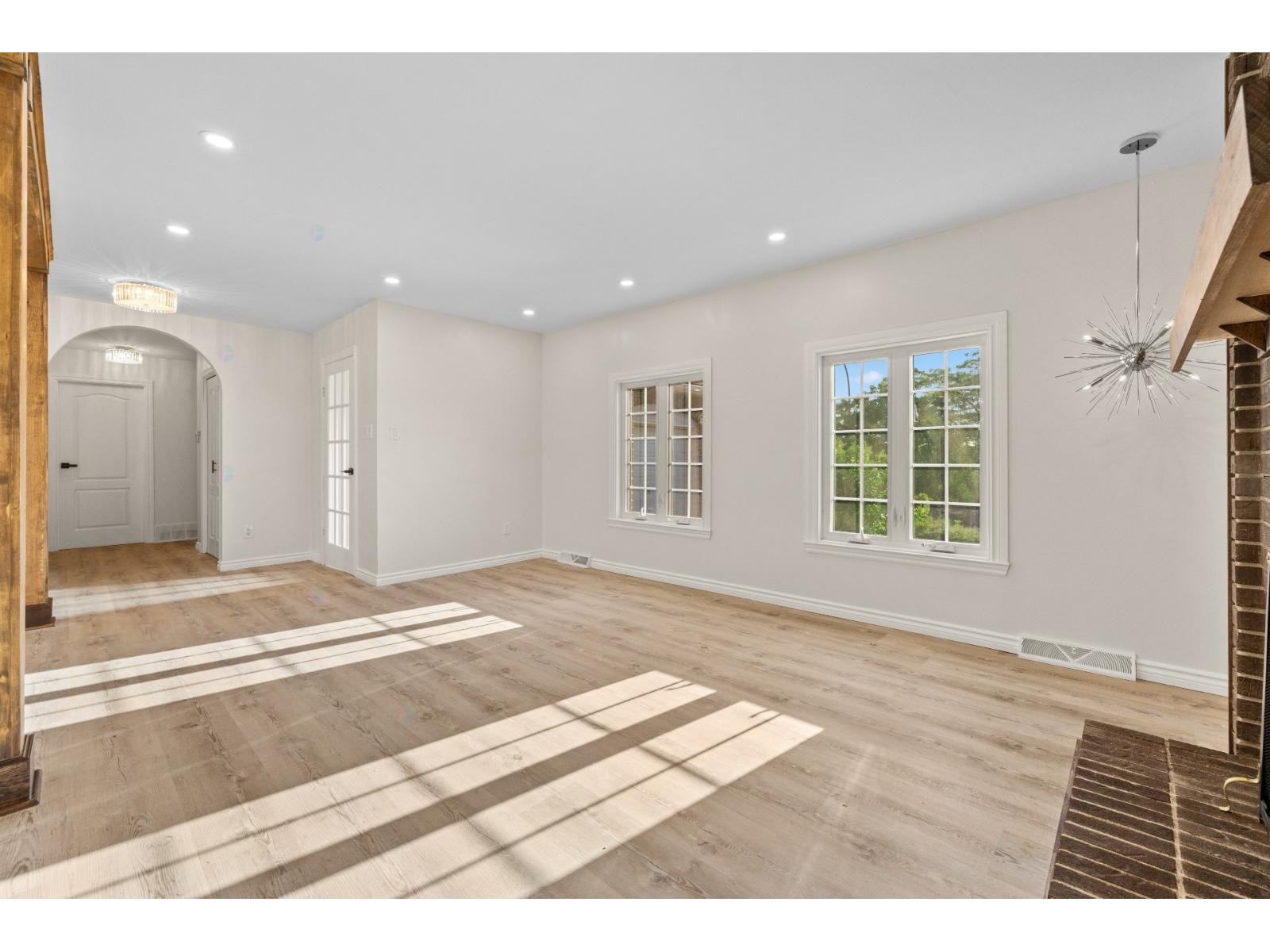 37 Rue Davignon Property Photo 5