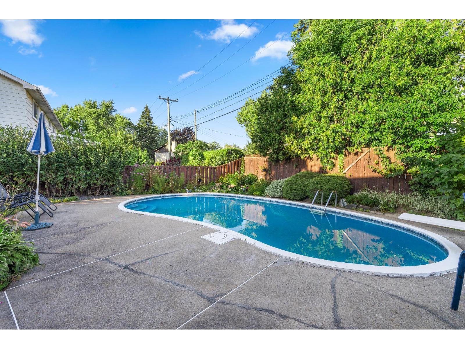 37 Rue Davignon Property Photo 31
