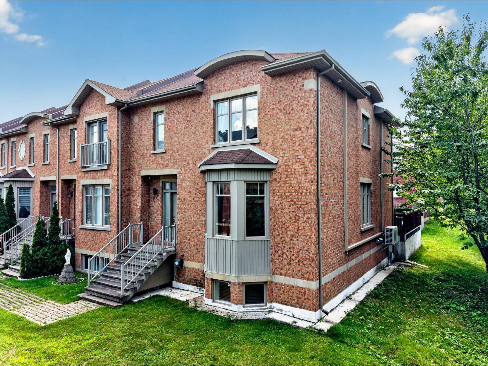 319 Rue Khalil-gibran Property Photo 1