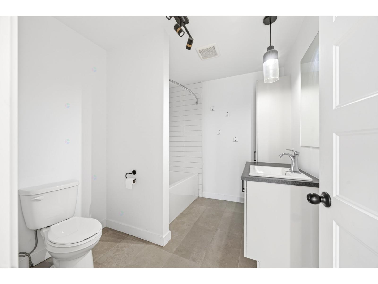 1143z-1149z Boul. Pie-xi S. Property Photo 13