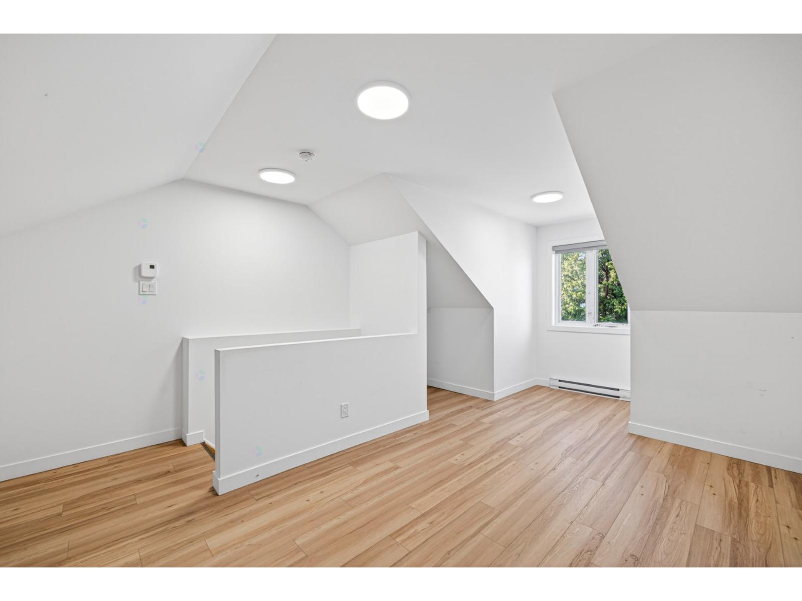 1143z-1149z Boul. Pie-xi S. Property Photo 18