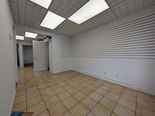 2445 Av. Ste-anne Property Photo 4