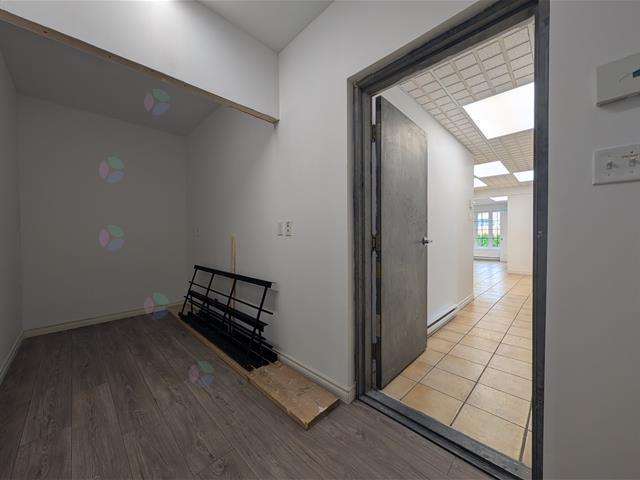 2445 Av. Ste-anne Property Photo 16