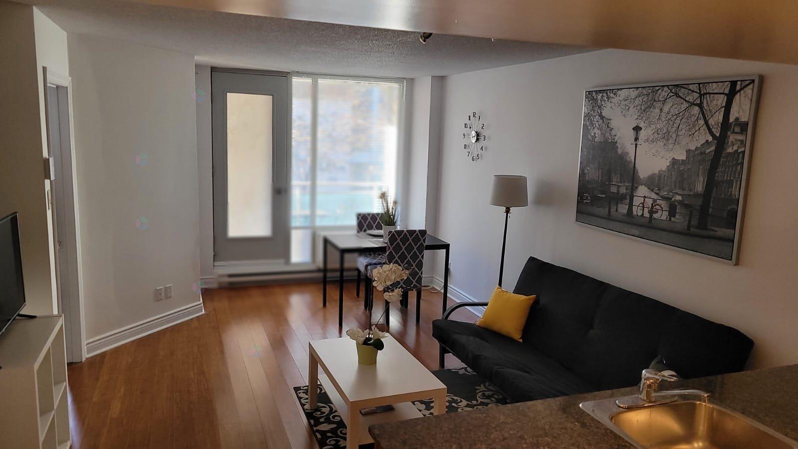 98 Rue Charlotte, #261 Property Photo 4