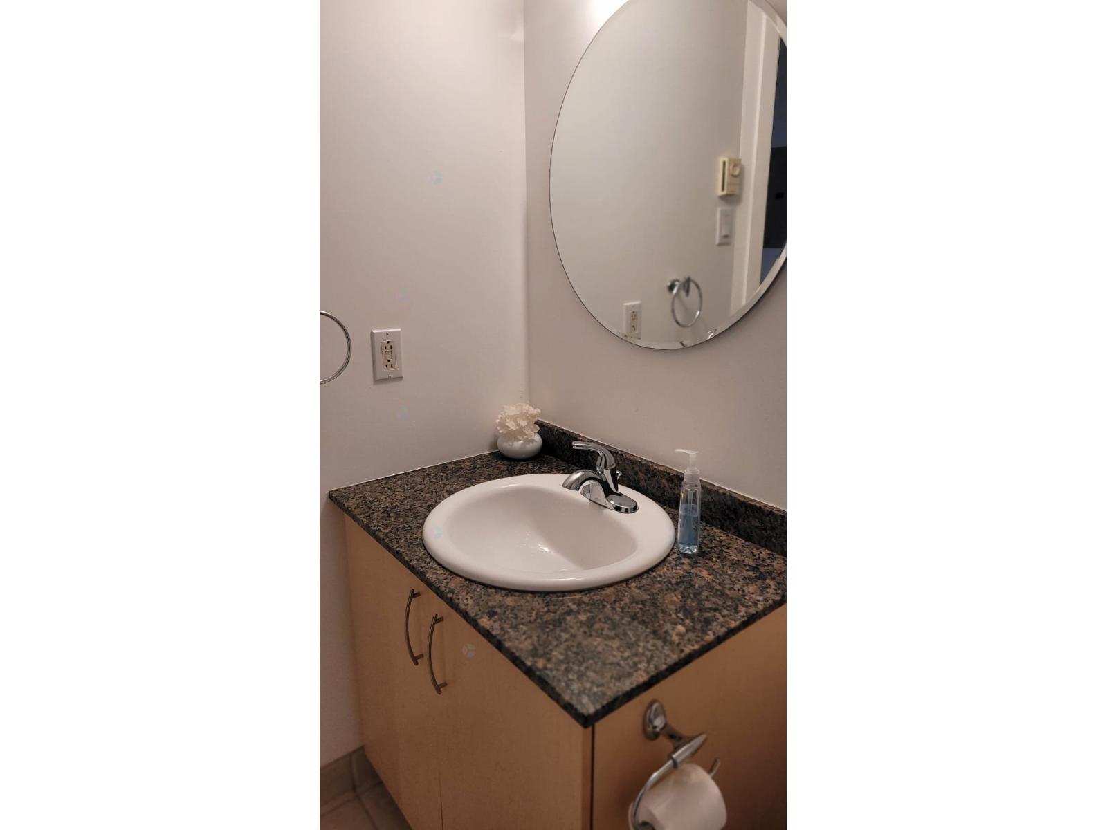98 Rue Charlotte, #261 Property Photo 14