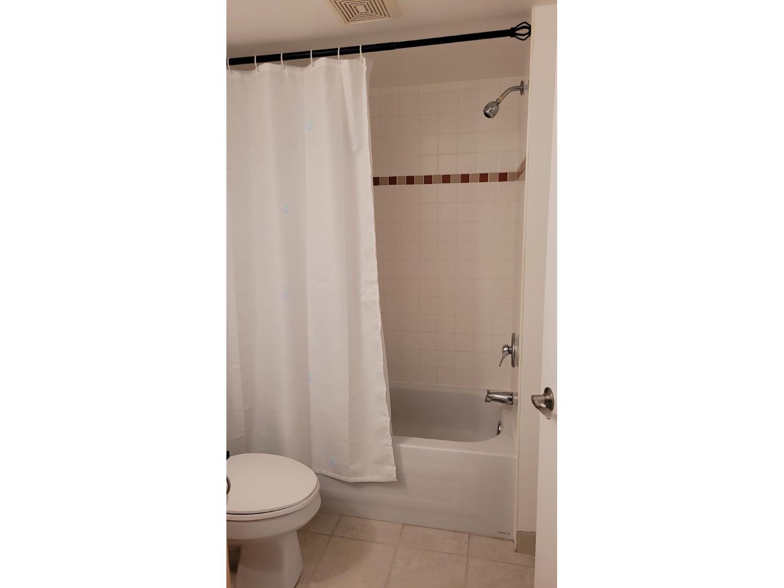 98 Rue Charlotte, #261 Property Photo 16