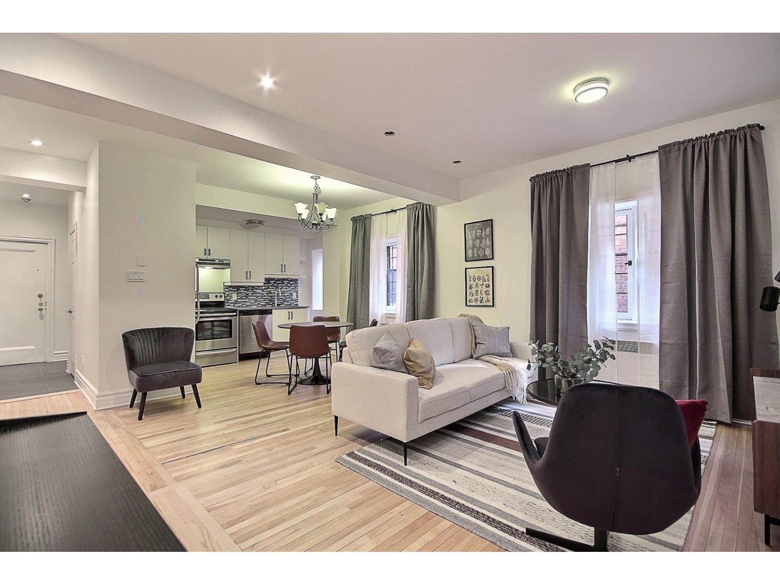 288 Av. Grosvenor, #16 Property Photo 4