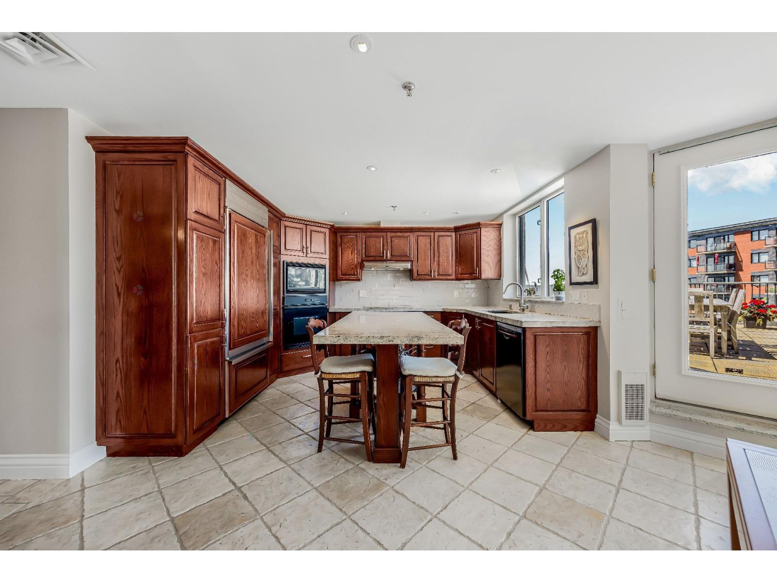 8480 Rue St-charles, #9b Property Photo 8