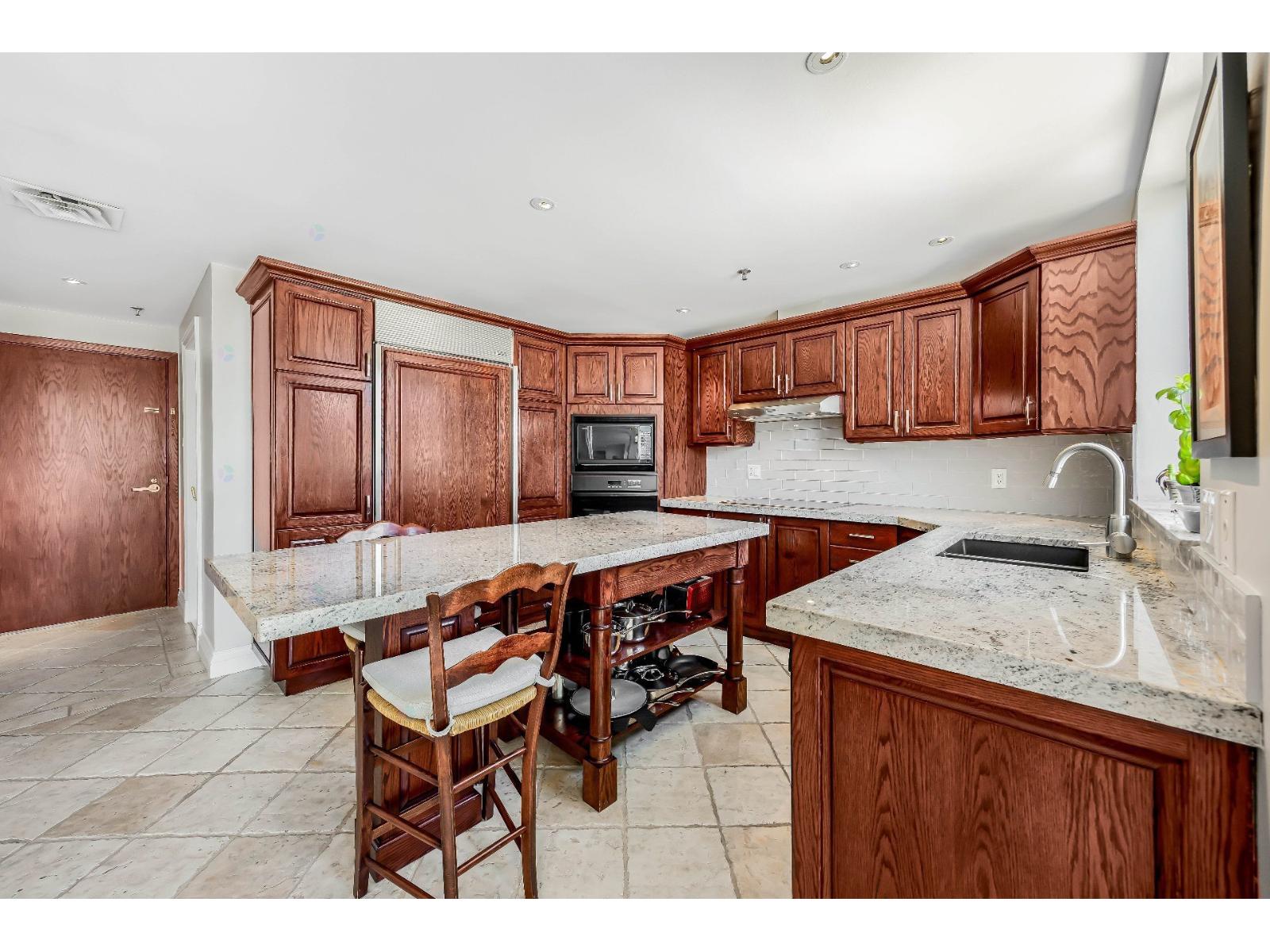 8480 Rue St-charles, #9b Property Photo 10