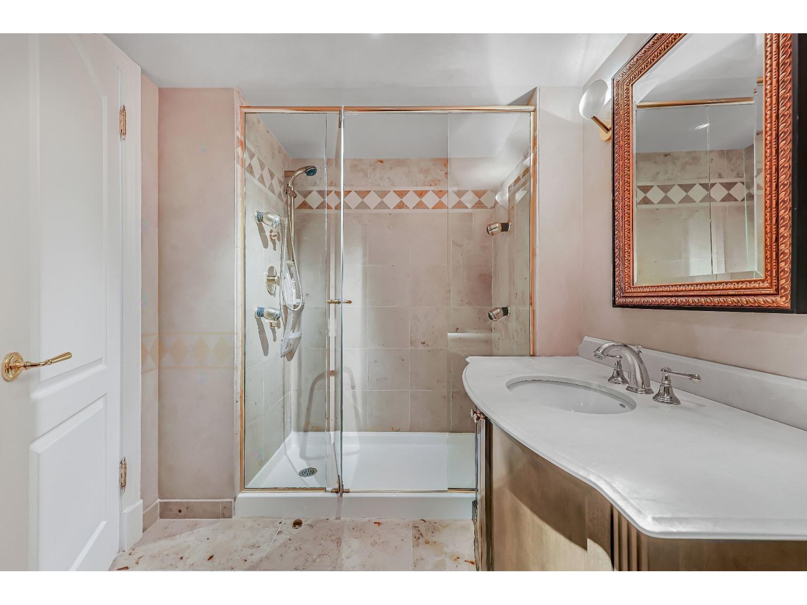 8480 Rue St-charles, #9b Property Photo 31