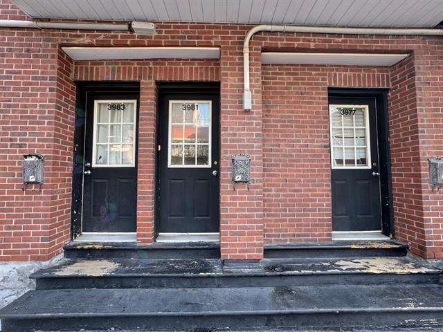 3981 Av. Coloniale Property Photo 1