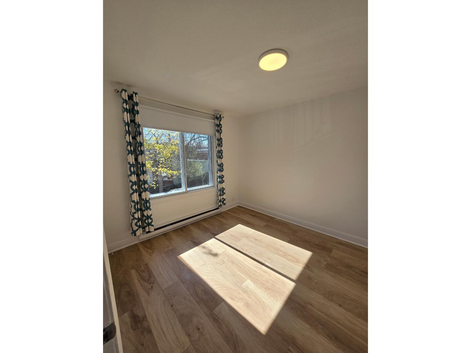6634 Rue Hurteau Property Photo 10