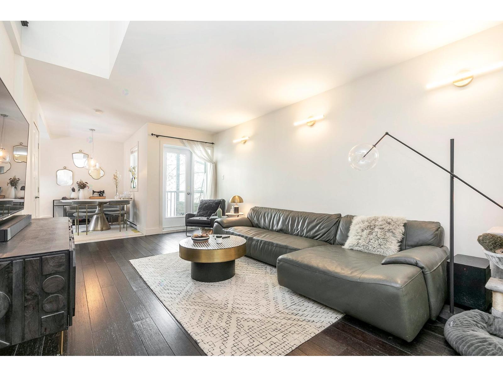 1216 Rue St-hubert, #7 Property Photo 9