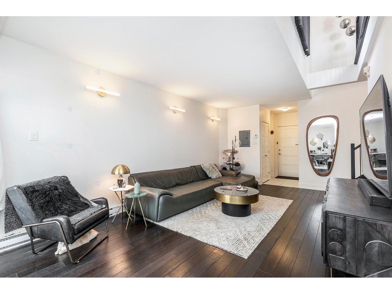 1216 Rue St-hubert, #7 Property Photo 10