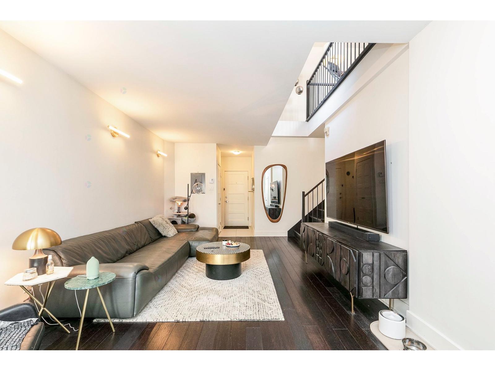 1216 Rue St-hubert, #7 Property Photo 11