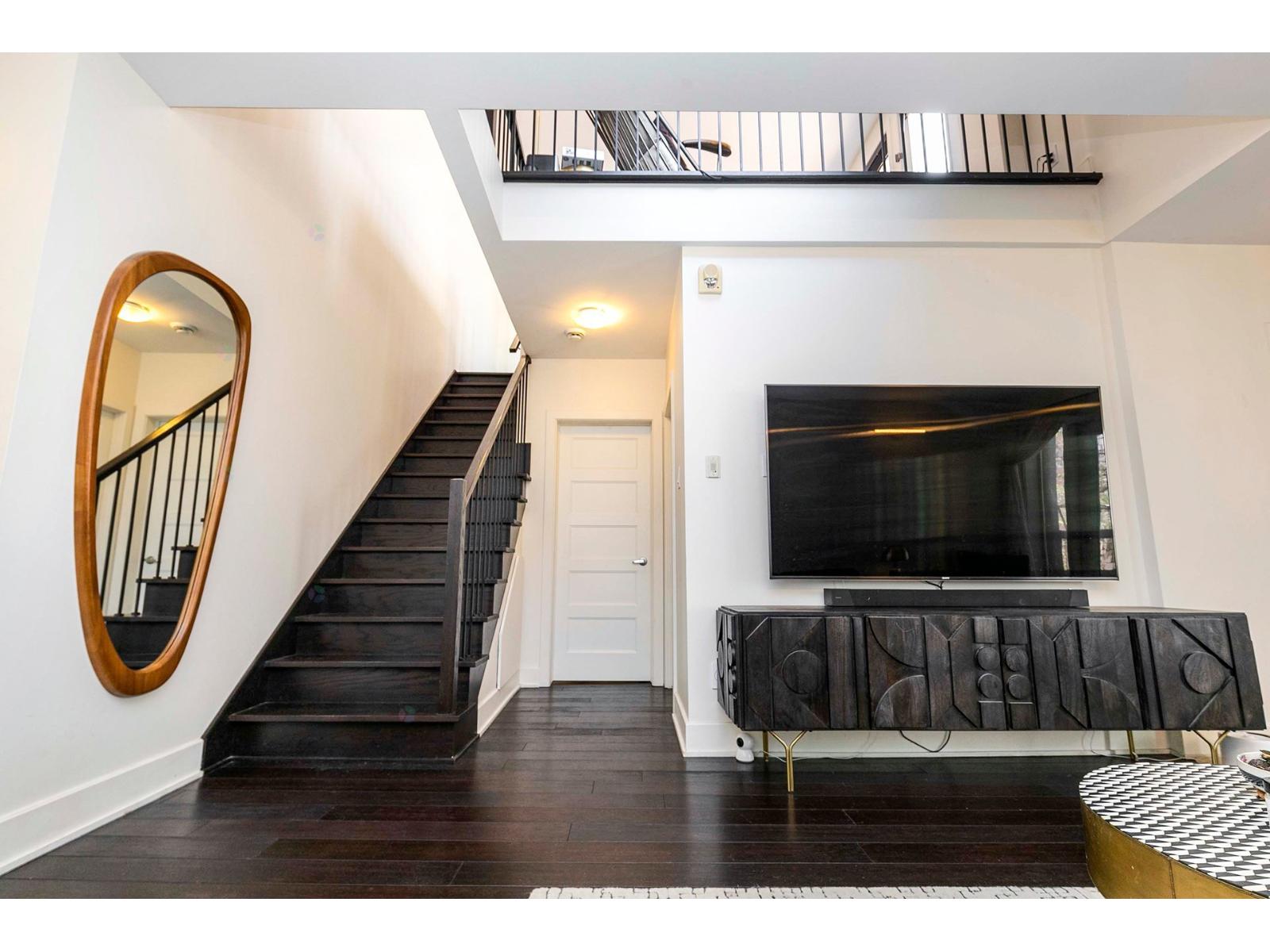 1216 Rue St-hubert, #7 Property Photo 52