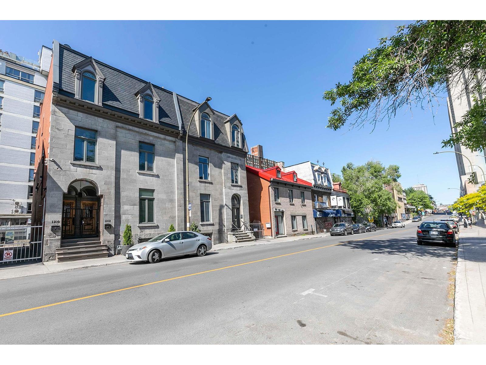 1216 Rue St-hubert, #7 Property Photo 59