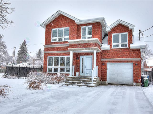 105 Av. Hastings Property Photo 1