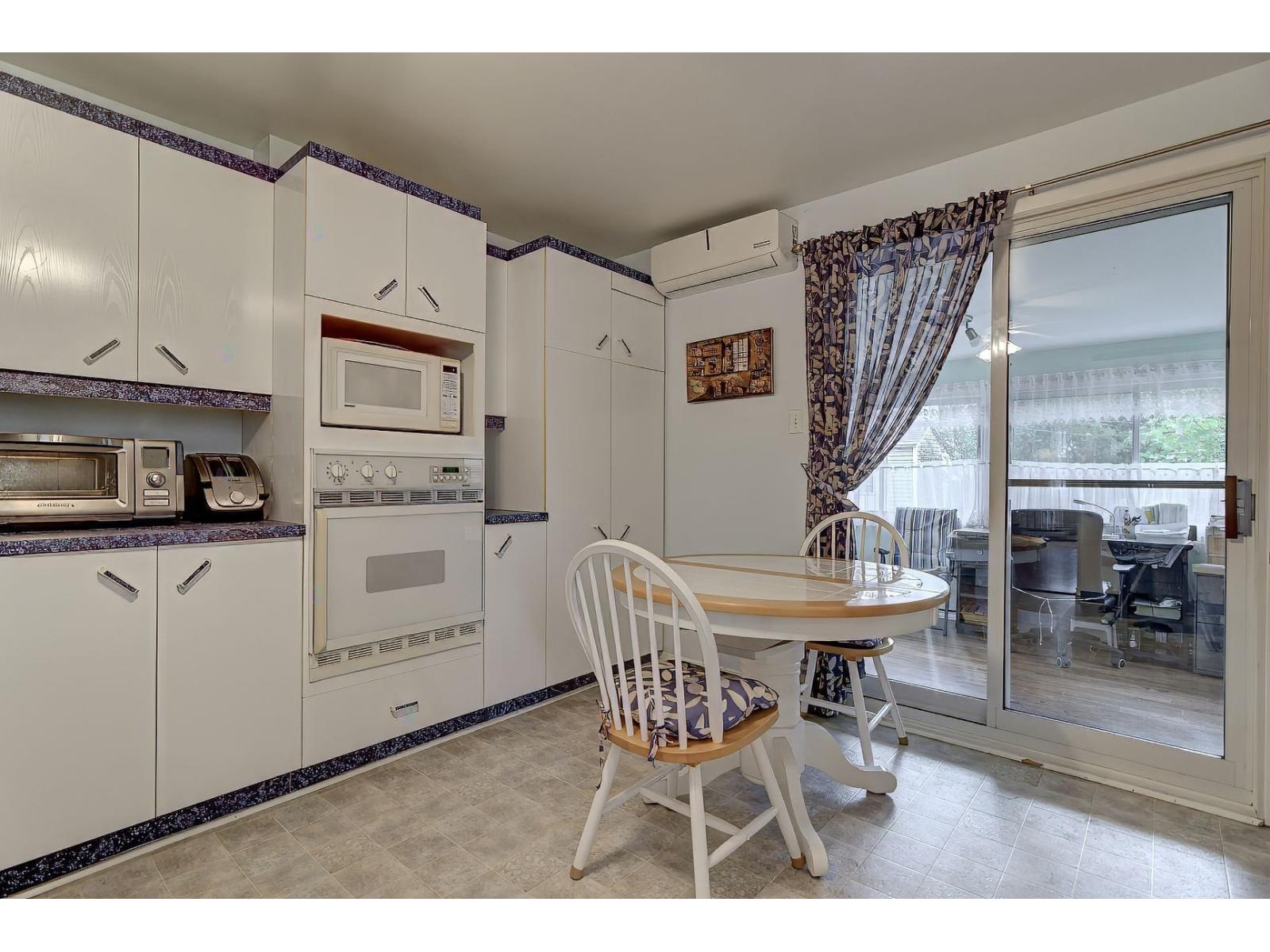17 Rue Hertel Property Photo 10