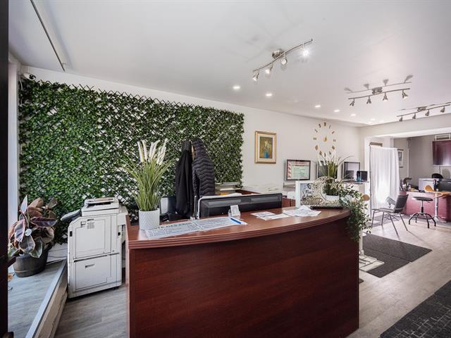 3398-3402 Rue Jean-talon E. Property Photo 8