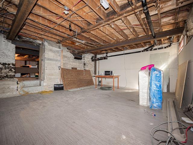 3398-3402 Rue Jean-talon E. Property Photo 20