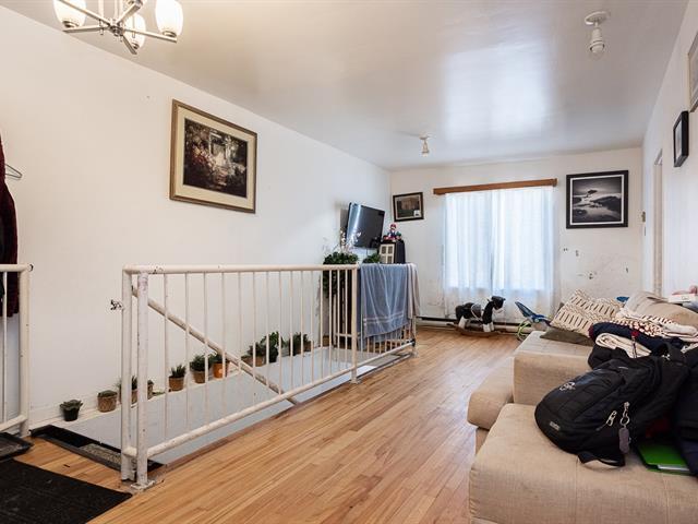 3398-3402 Rue Jean-talon E. Property Photo 24