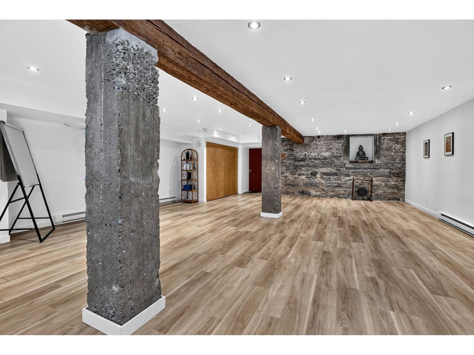 5244 Rue St-urbain Property Photo 17