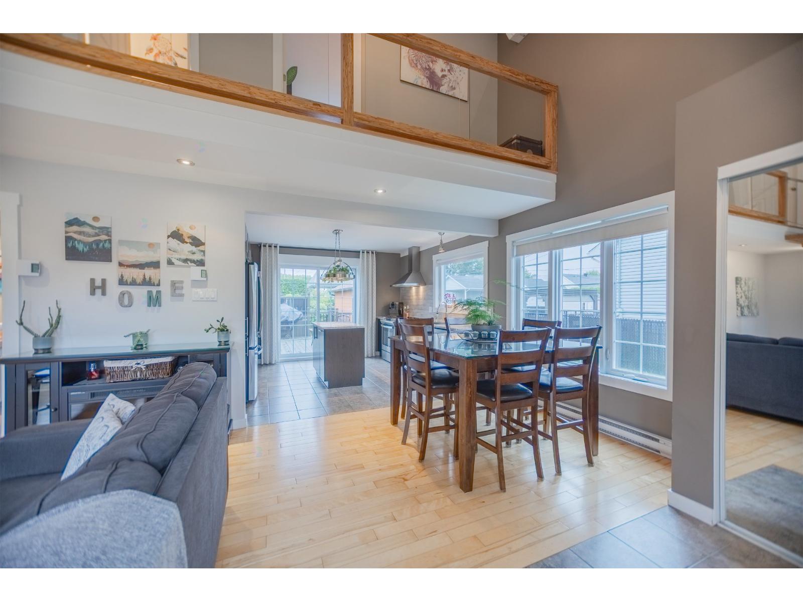 33 Rue Jutras Property Photo 4