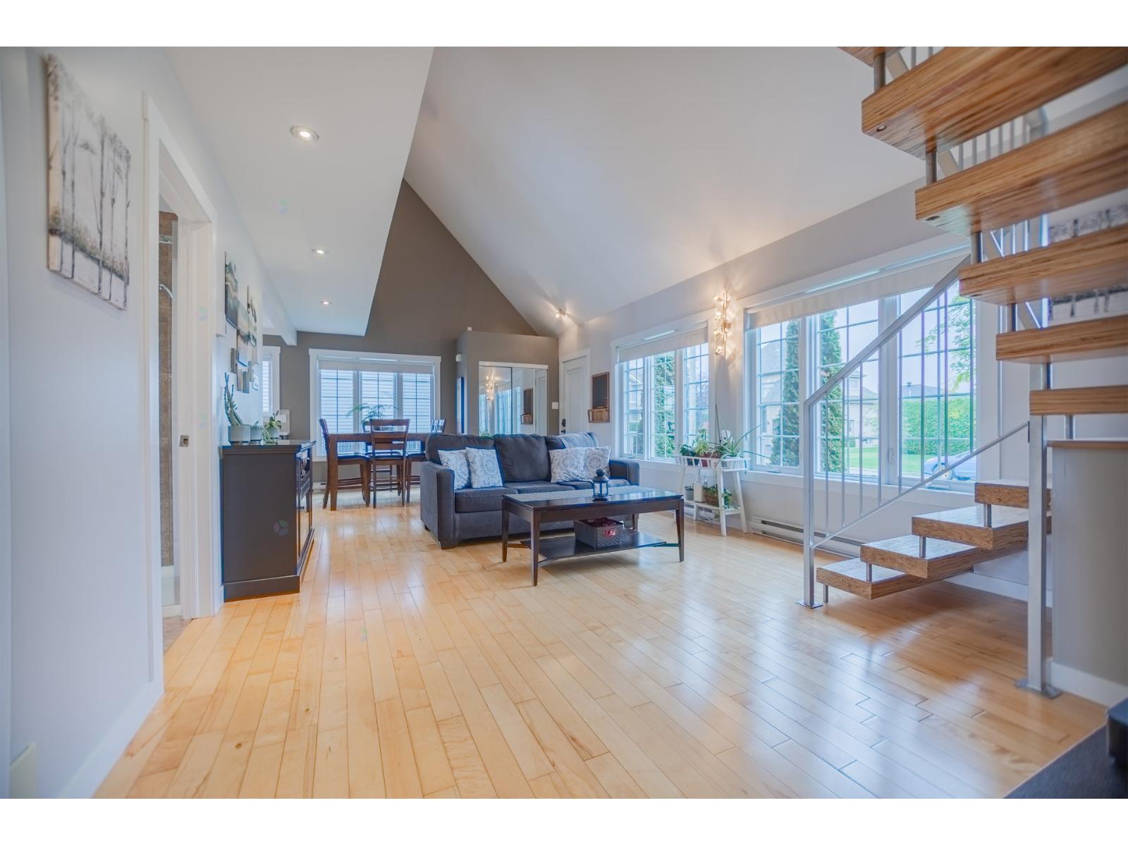33 Rue Jutras Property Photo 11