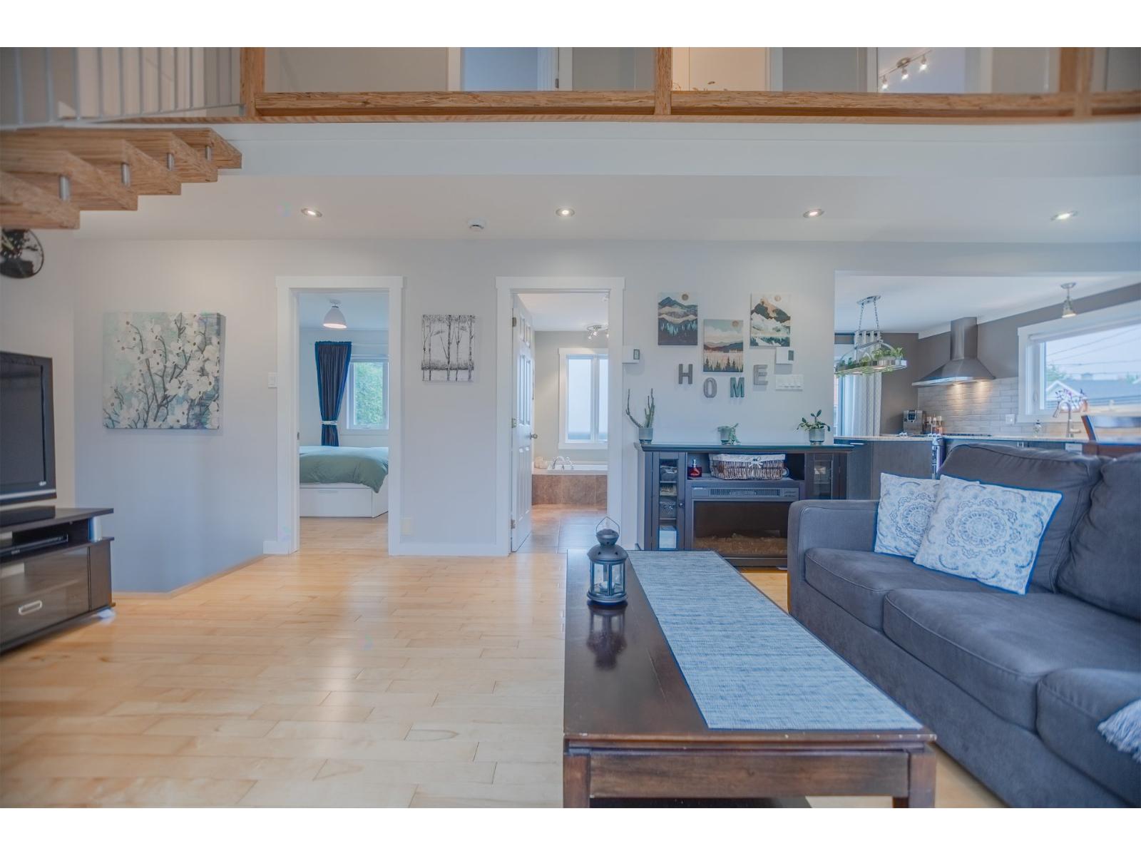 33 Rue Jutras Property Photo 12