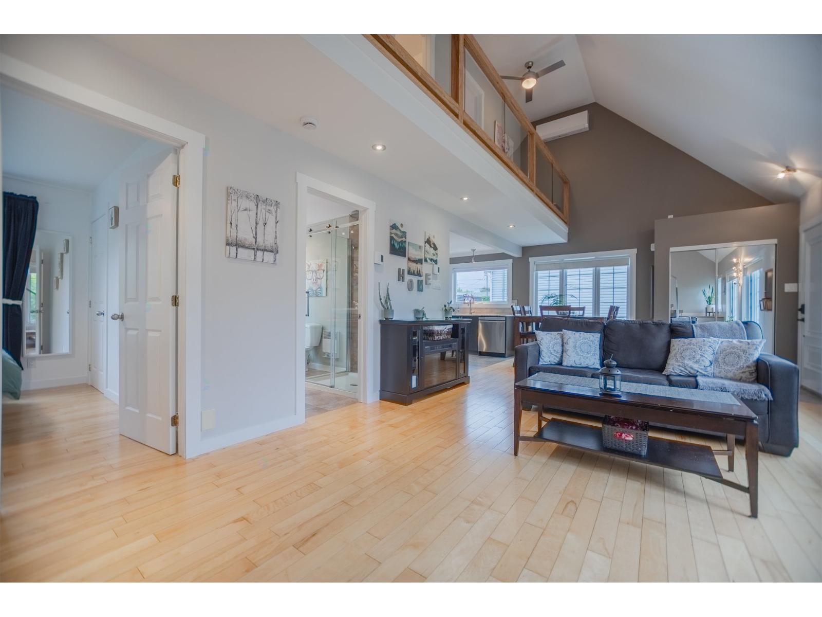 33 Rue Jutras Property Photo 13