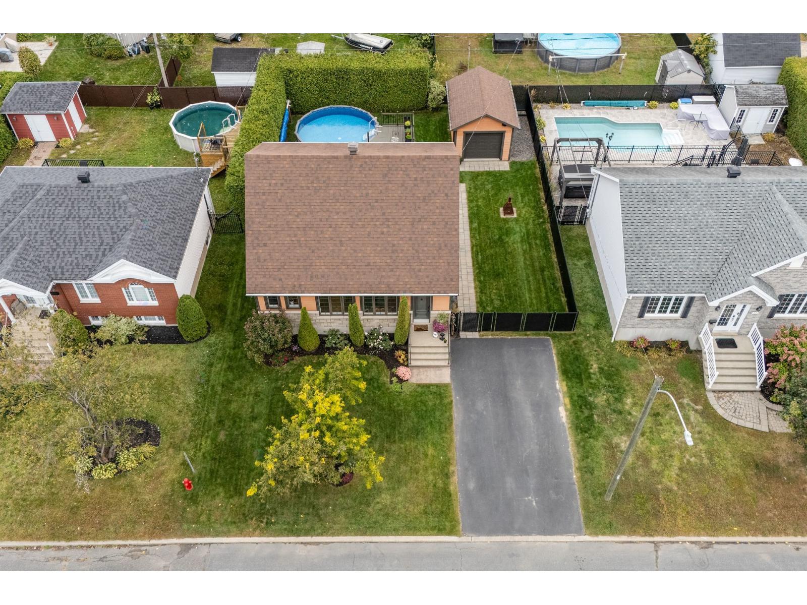 33 Rue Jutras Property Photo 45