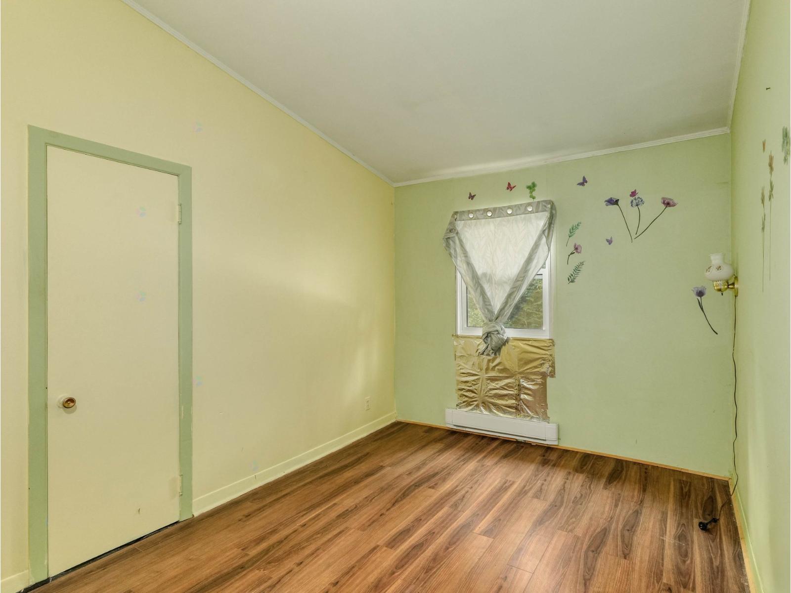 841 Av. Des Sapins Property Photo 11