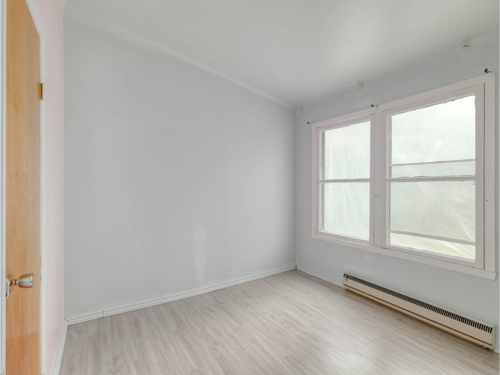841 Av. Des Sapins Property Photo 14