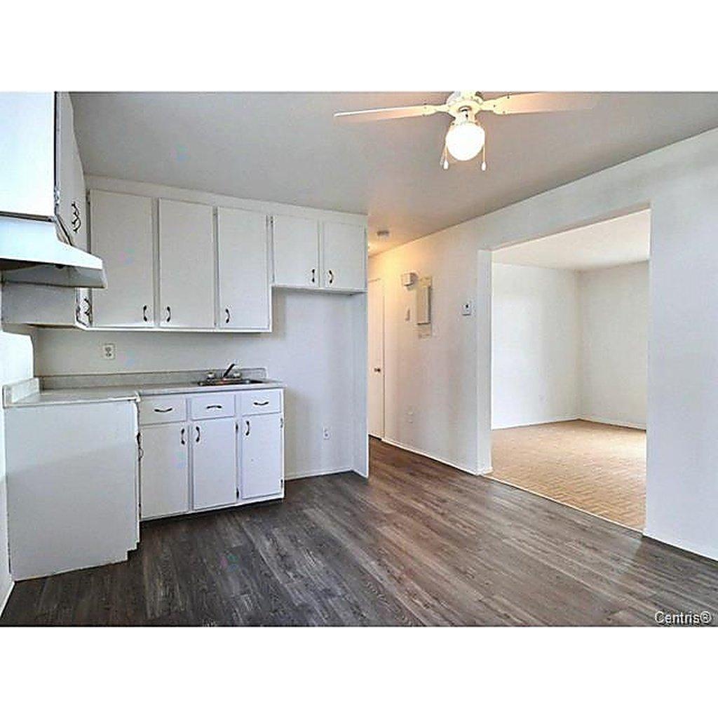 27 Rue Guévremont, #2 Property Photo 3