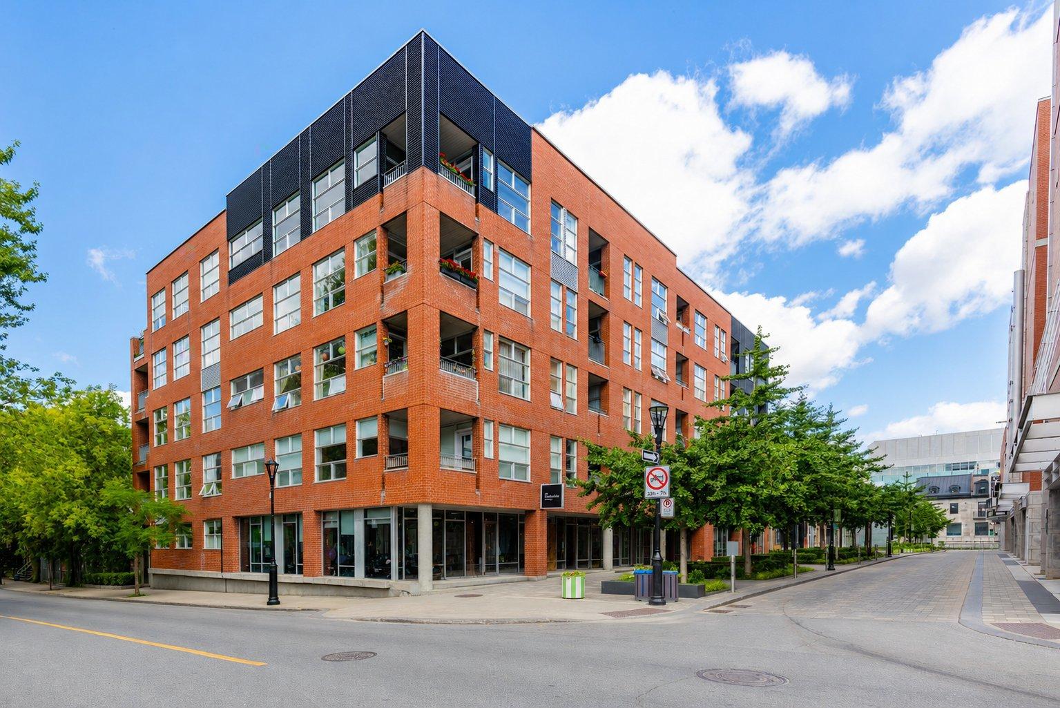 301 Rue Émery, #501b Property Photo 1