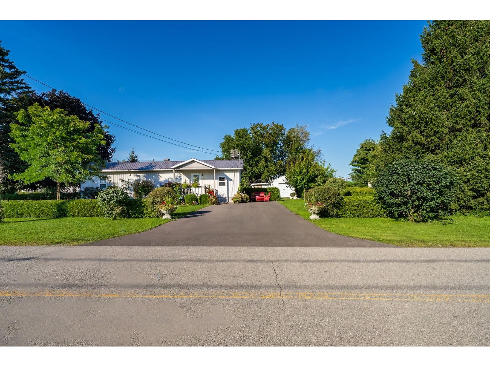 2161 Rue St-Paul