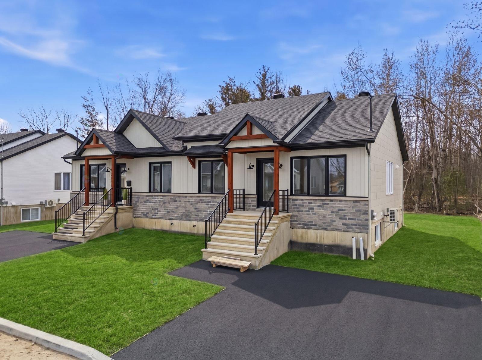 3196 Rue Lamarche Property Photo 1